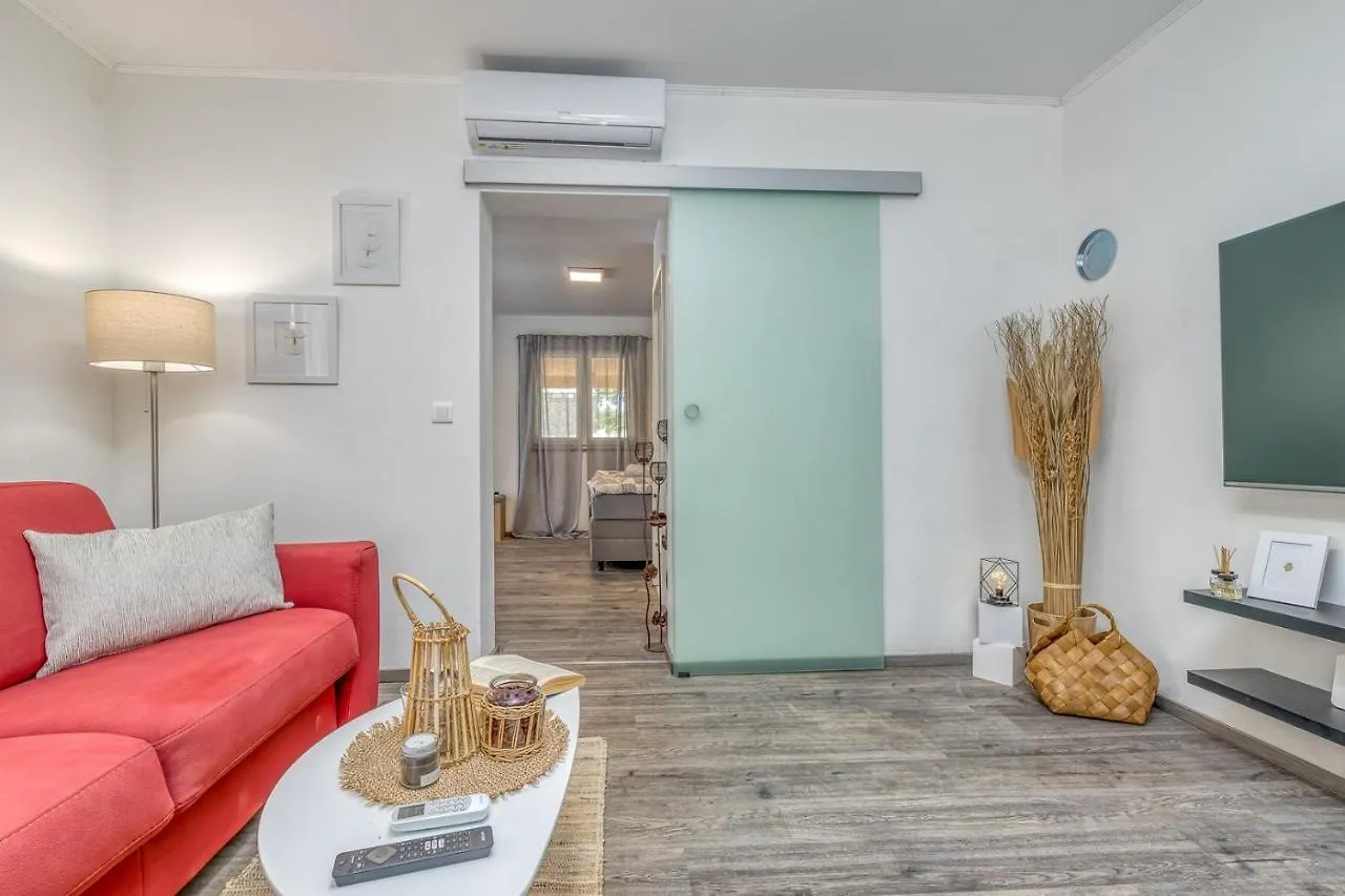 Holiday House Krase With Private Pool Smoljanci 0*,